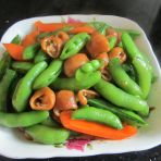 肥肠炒甜蜜豆的做法