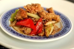 葱爆拆骨肉做法