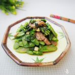 芥兰炒肉片的做法