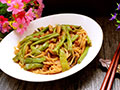 三鲜豆角焖面的做法