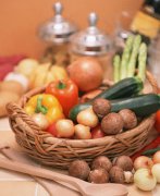 多吃色彩斑斓的抗氧化食物延缓衰老