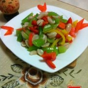 花生拌时蔬的做法