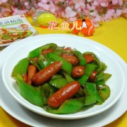 鲜鲜肠炒尖椒的做法